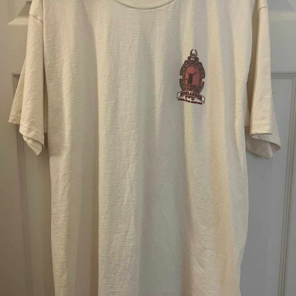 1997 cream vintage Highlander movie T-shirt men’s extra large